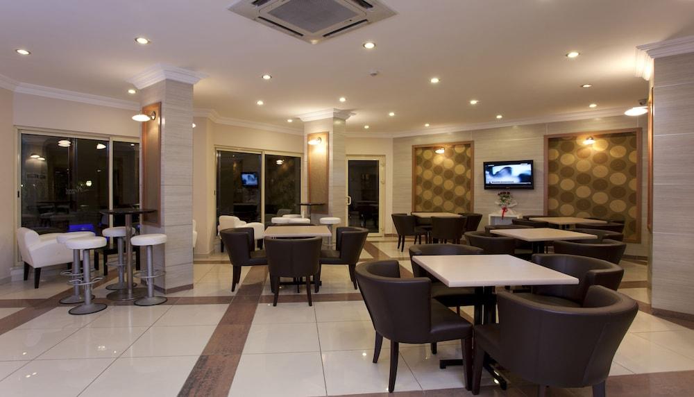 Remi Hotel Аланія Екстер'єр фото