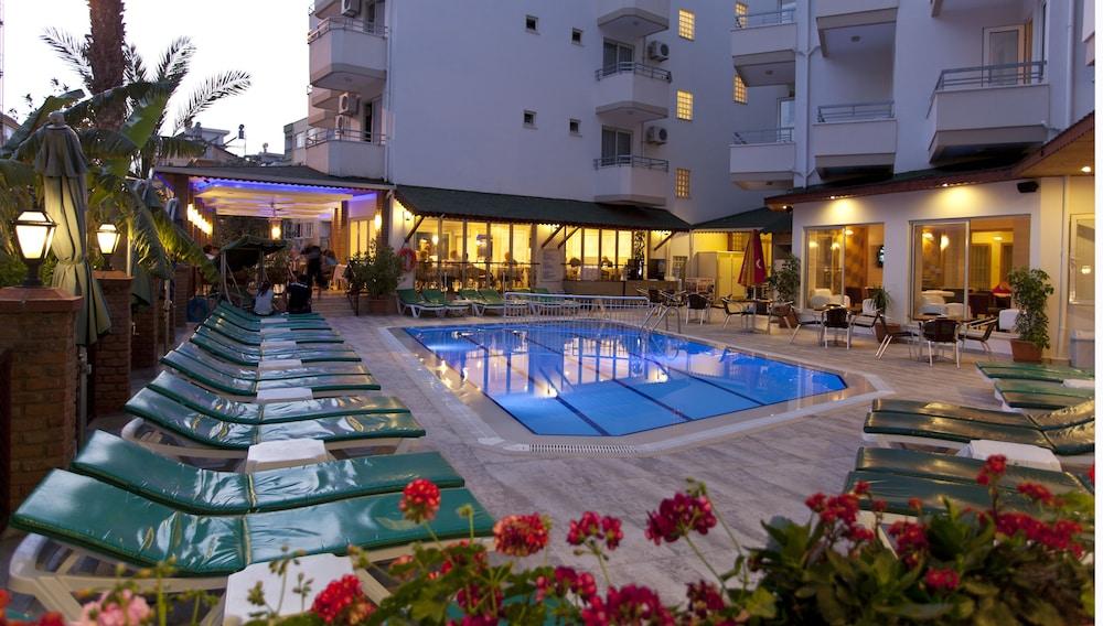 Remi Hotel Аланія Екстер'єр фото