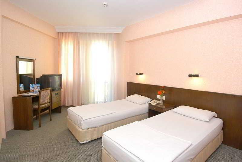 Remi Hotel Аланія Екстер'єр фото