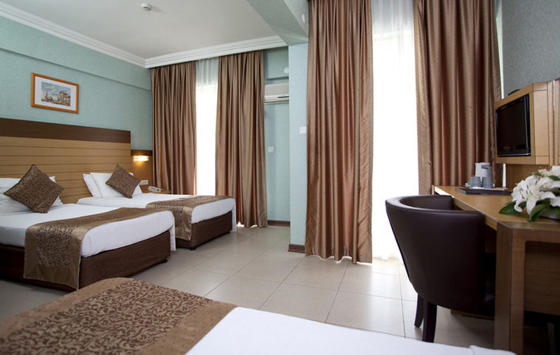 Remi Hotel Аланія Екстер'єр фото